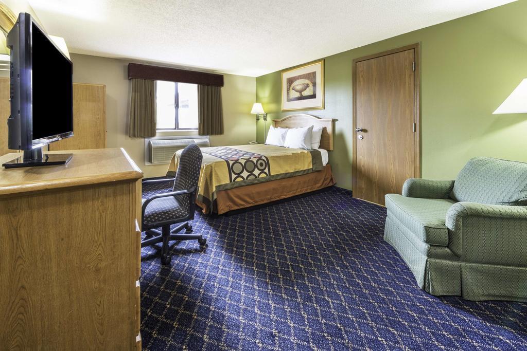 Super 8 By Wyndham St. Clair Mo Hotel Saint Clair Bagian luar foto