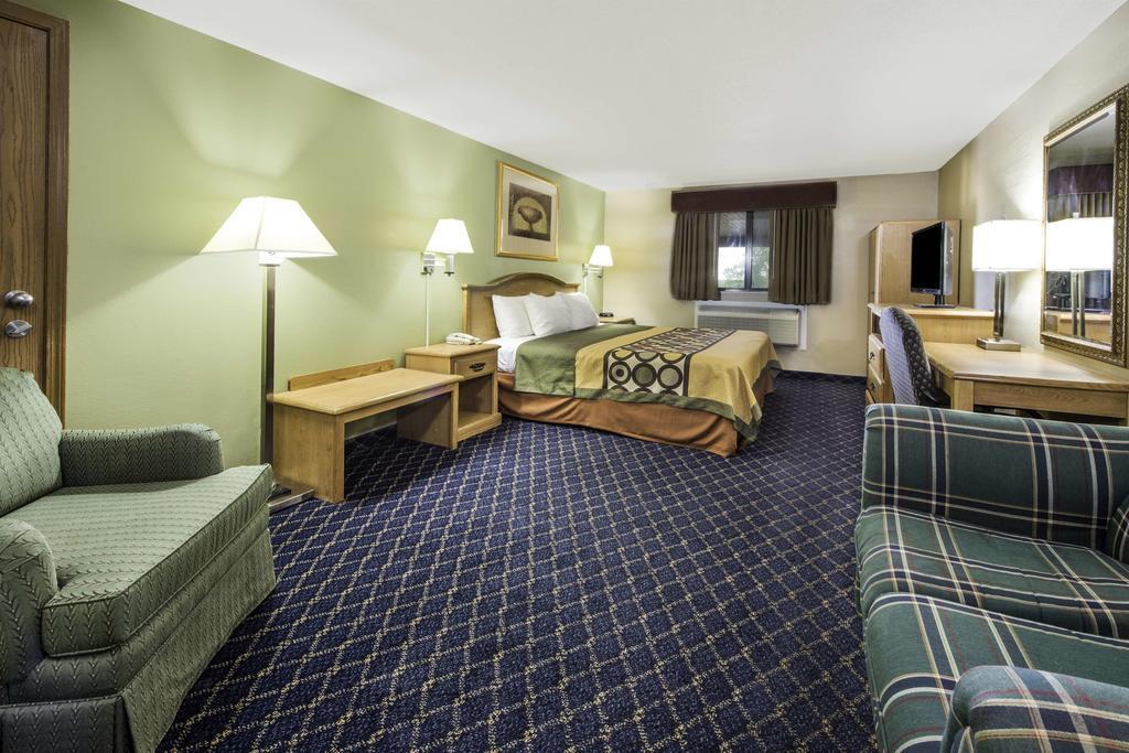 Super 8 By Wyndham St. Clair Mo Hotel Saint Clair Bagian luar foto