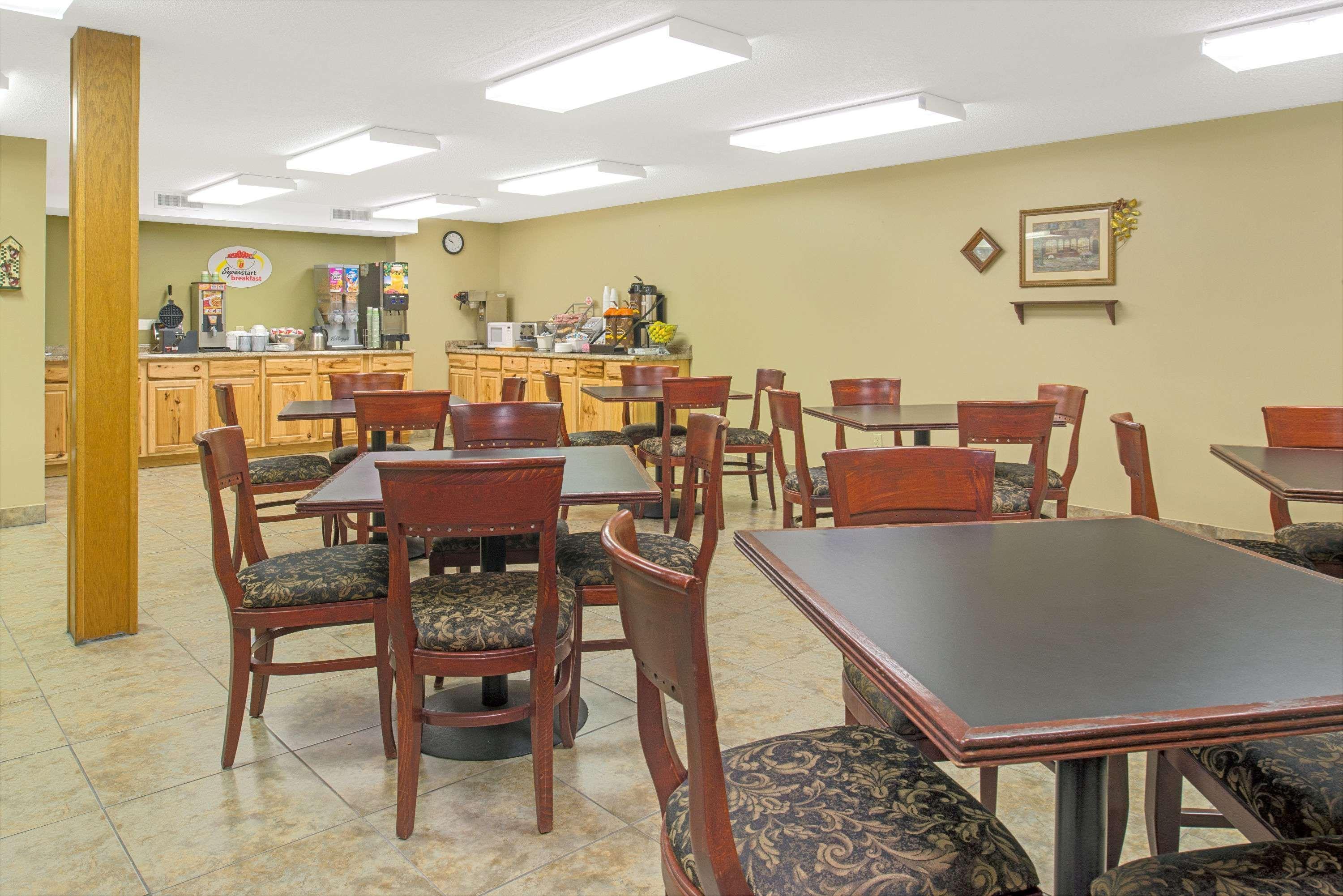 Super 8 By Wyndham St. Clair Mo Hotel Saint Clair Bagian luar foto