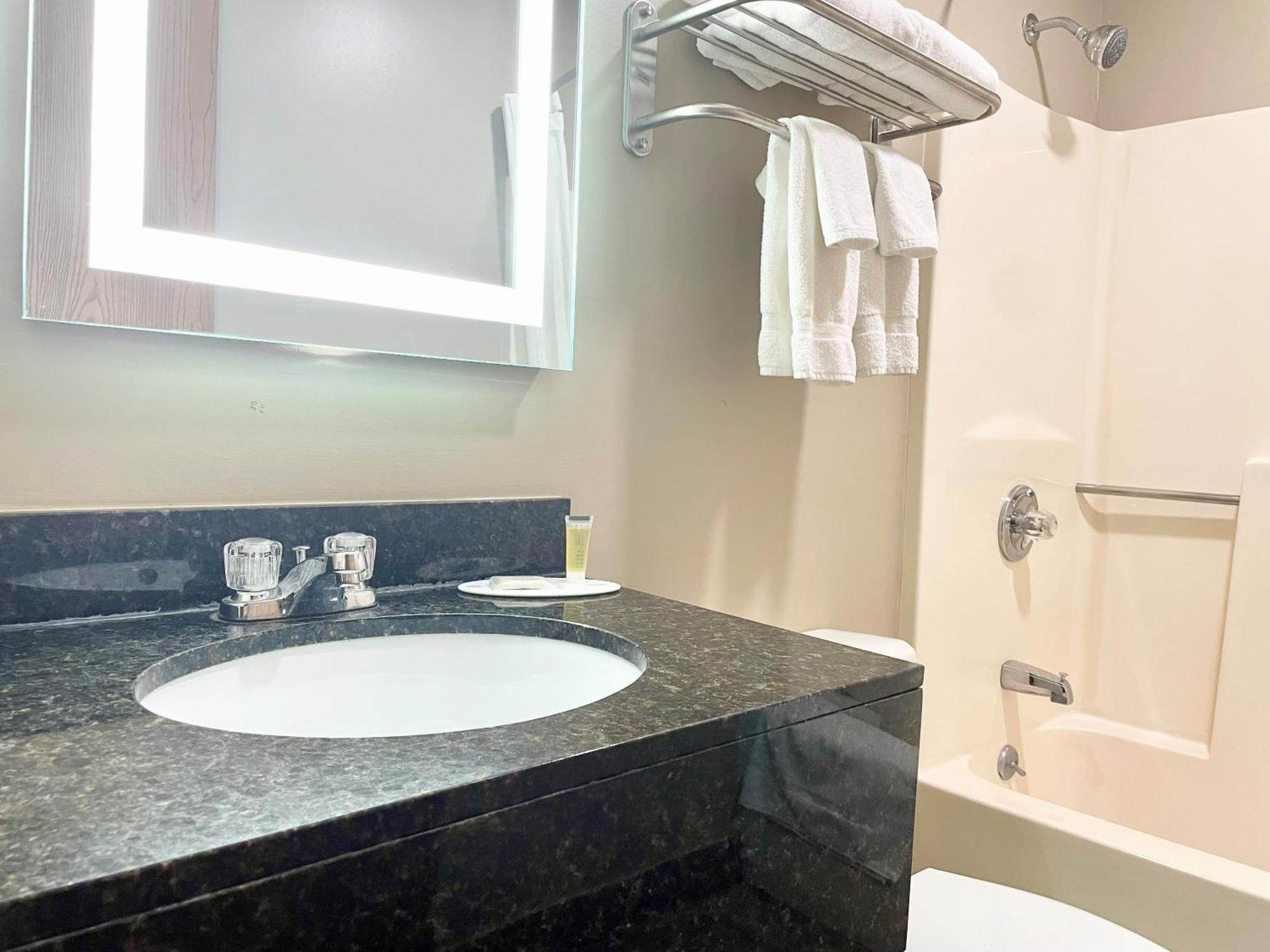 Super 8 By Wyndham St. Clair Mo Hotel Saint Clair Bagian luar foto