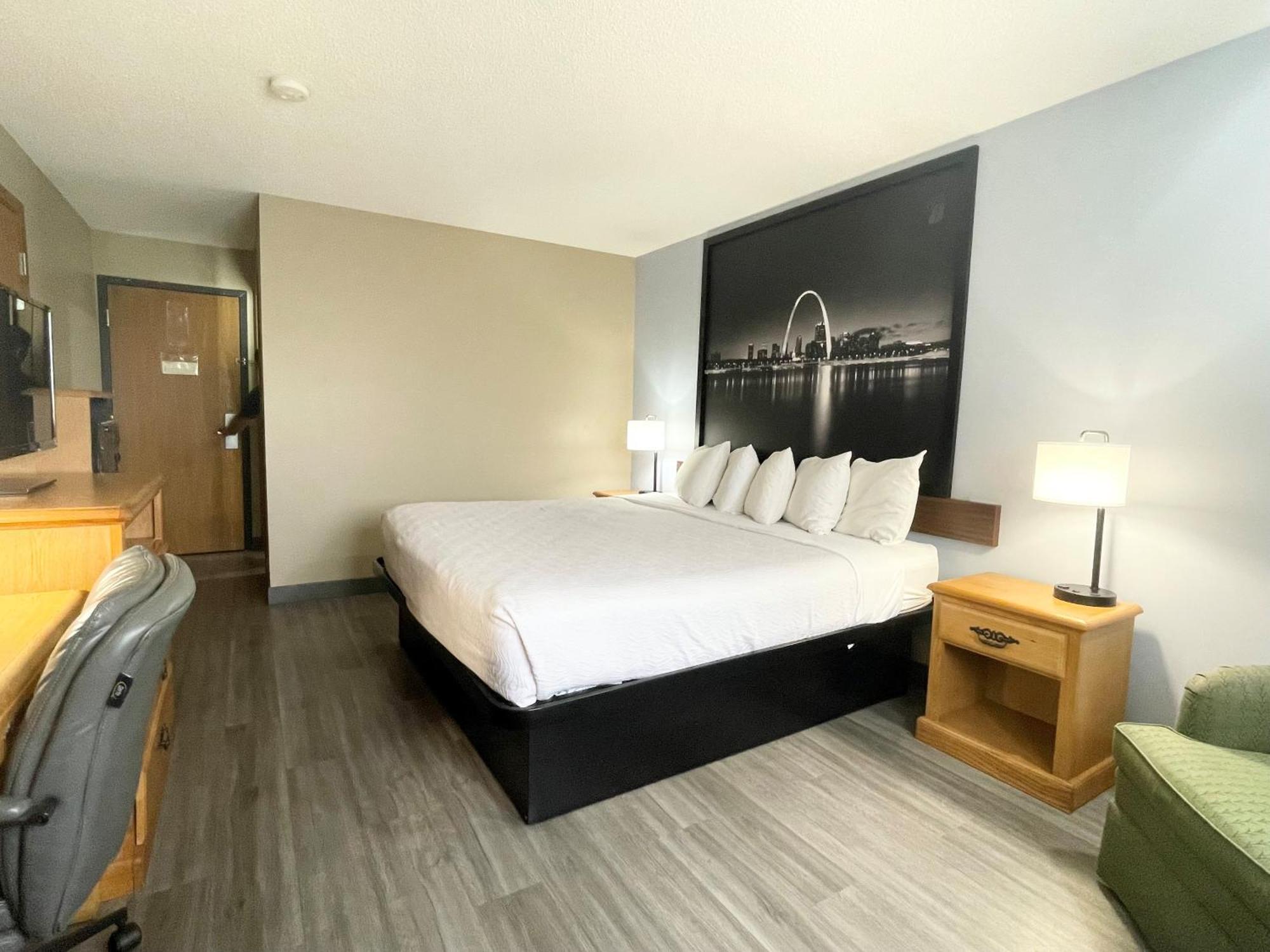 Super 8 By Wyndham St. Clair Mo Hotel Saint Clair Bagian luar foto